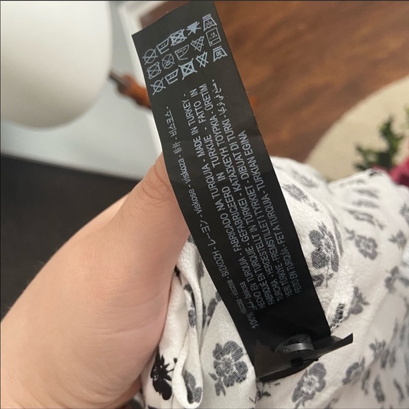 Zara The Amelia Dress White & Black Floral Print - Picture 7 of 8